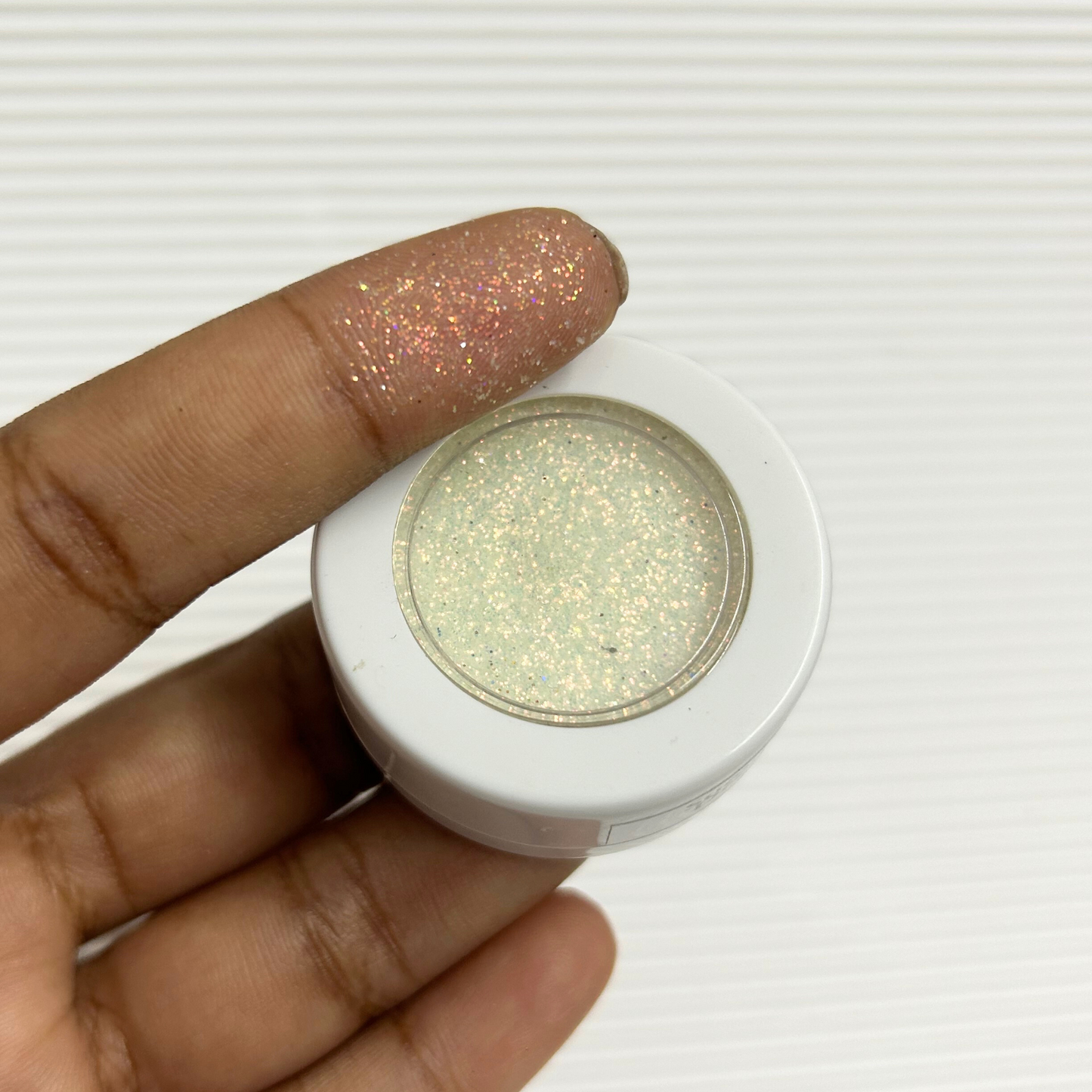 Starglaze - High Shine Glitter Eyeshadow - 12 Sparkly Shades