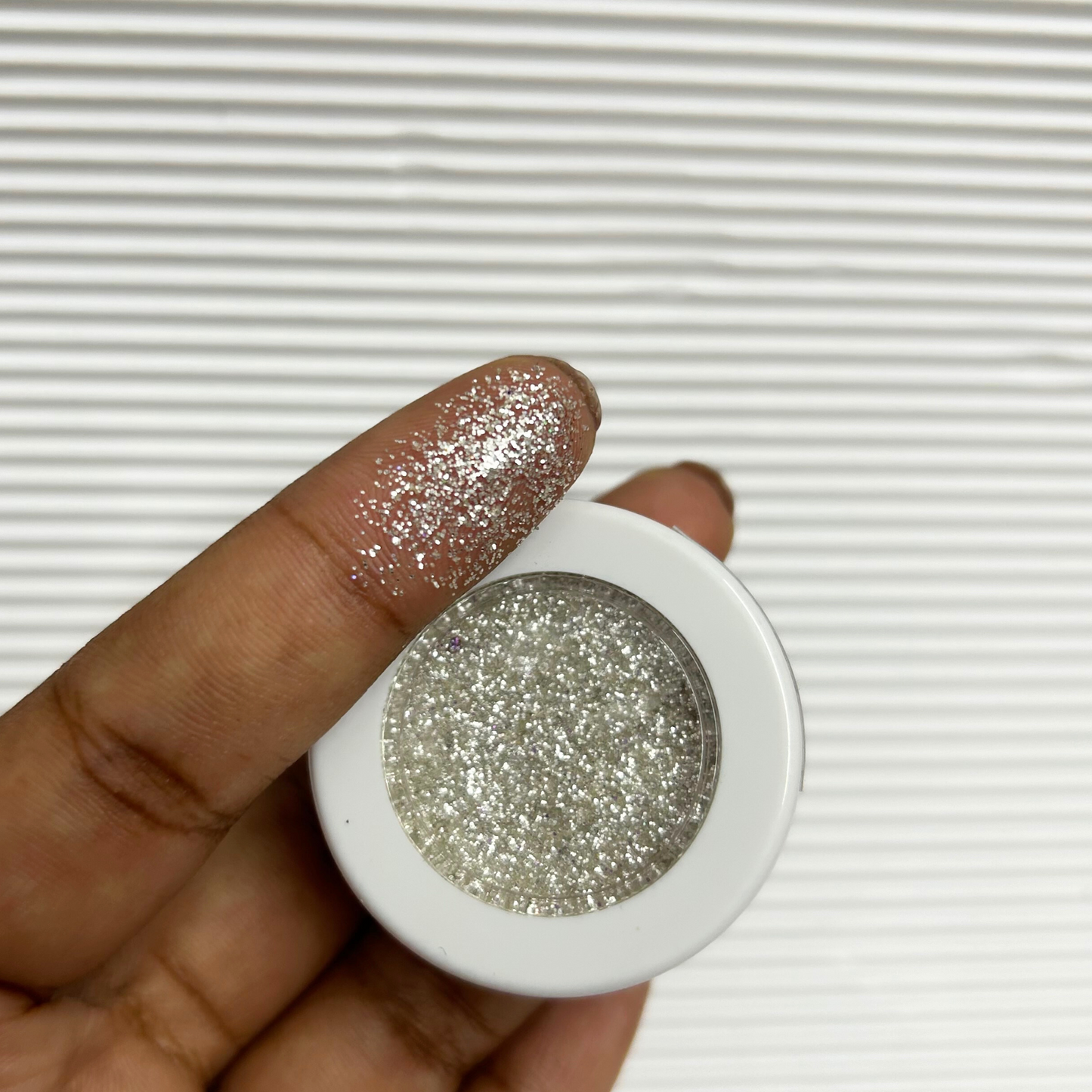 Starglaze - High Shine Glitter Eyeshadow - 12 Sparkly Shades