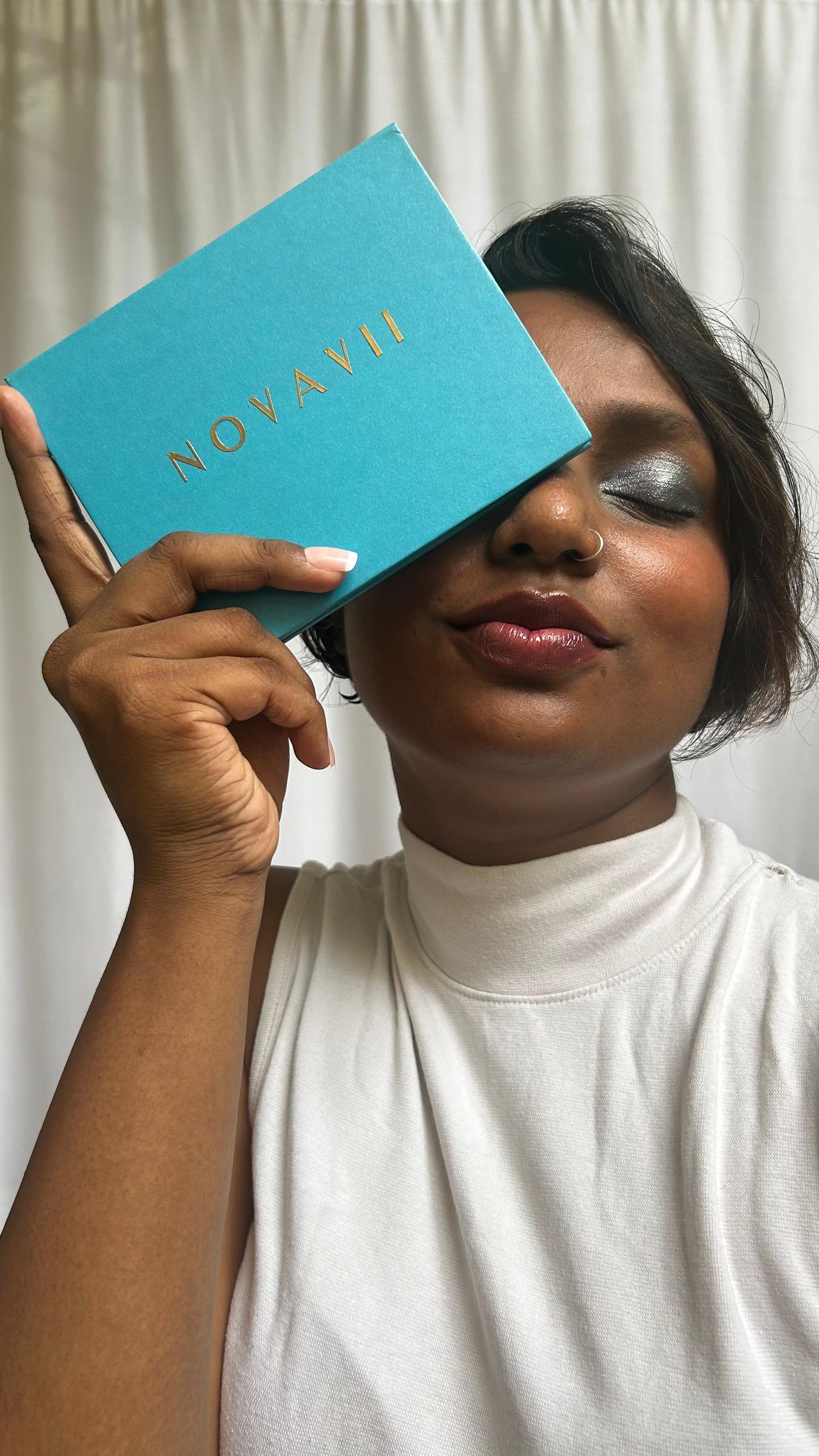 Starglaze - High Shine Glitter Eyeshadow - 12 Sparkly Shades