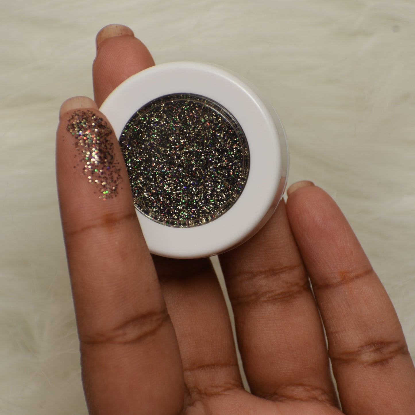 Starglaze - High Shine Glitter Eyeshadow - 12 Sparkly Shades