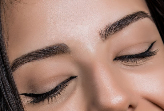 Simple Eyeliner Tips for You to Try in 2022 👈